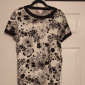 LuLaRoe Black and White Floral Short Sleeve Tee